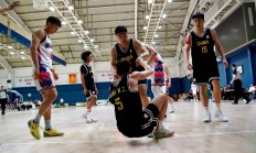 九游游戏中心官方-顶级篮球教练授课技术训练青少年球员获益匪浅
